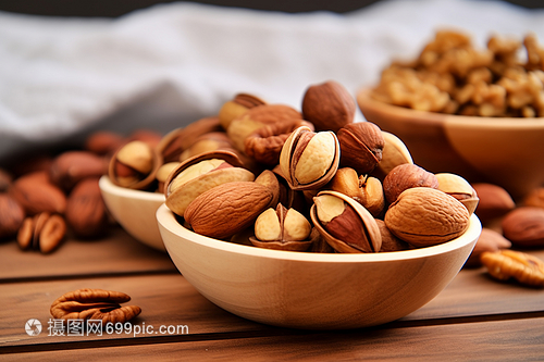 休閑零食新寵 堅(jiān)果食品的健康與美味之旅